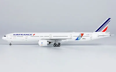 Air France Boeing 777-300ER F-GSQI 1:400 NG Models