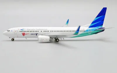 Garuda Indonesia Boeing 737-800 w/ Winglets PK-GMZ 1:400 JC Wings