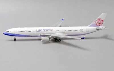 China Airlines Airbus A330-300 B-18302 1:400 JC Wings