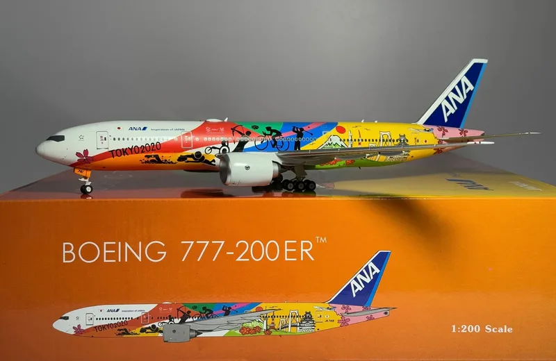 All Nippon Airways (ANA) Boeing 777-200 JA741A 1:200 Phoenix Models
