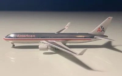 American Airlines Boeing 767-300 w/ Winglets N396AN 1:400 Phoenix Models