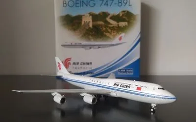 Air China Boeing 747-8 B-2481 1:400 Phoenix Models
