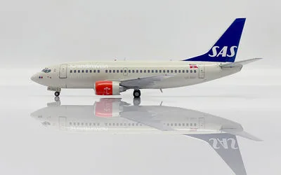 スカンジナビア航空 ボーイング 737-500 LN-BRV