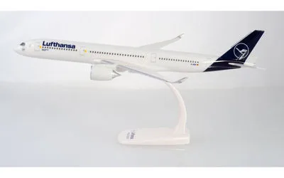 Lufthansa Airbus A350-900 D-AIXM 1:200 Herpa