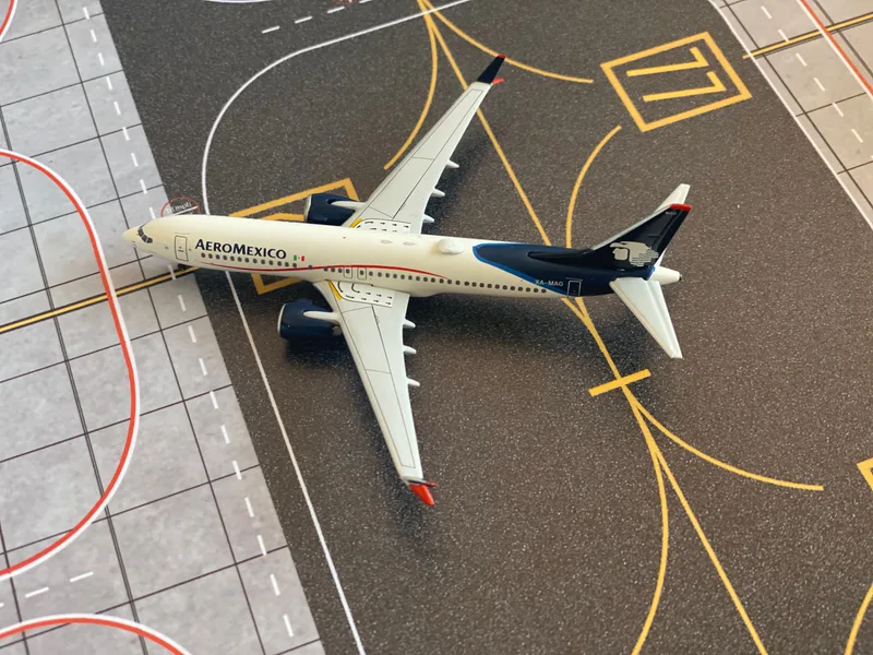 Aeromexico Boeing 737 MAX 8 XA-MAG 1:400 Aeroclassics