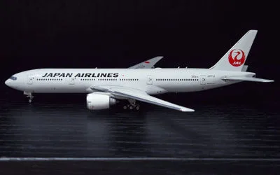 Japan Air Lines (JAL) Boeing 777-200 JA711J 1:400 Phoenix Models