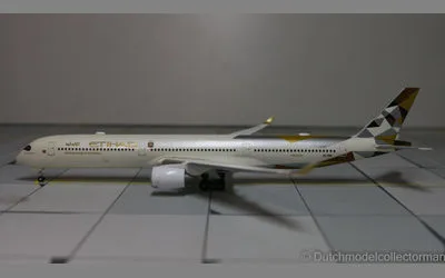 エティハド航空 エアバス A350-1000 A6-XWA