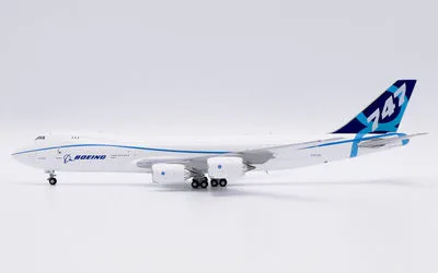 Boeing House Boeing 747-8F N747EX 1:400 JC Wings