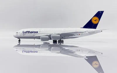 Lufthansa Airbus A380-800 D-AIML 1:400 JC Wings