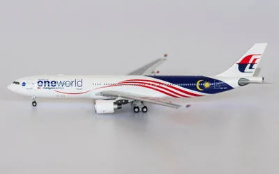 Malaysia Airlines Airbus A330-300 9M-MTE 1:400 NG Models