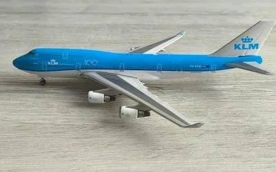 KLM Boeing 747-400M PH-BFW 1:400 Phoenix Models