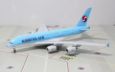 Korean Air Airbus A380-800 HL7628 1:200 JC Wings