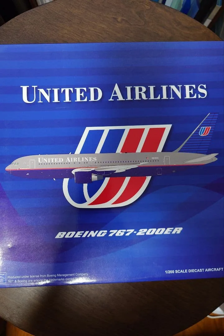 ユナイテッド航空 ボーイング 767-200 N608UA