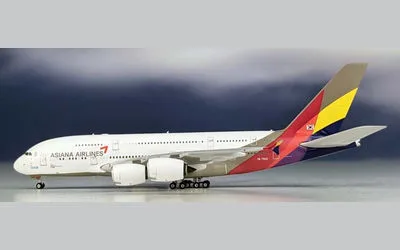 Asiana Airlines Airbus A380-800 HL7641 1:400 Phoenix Models