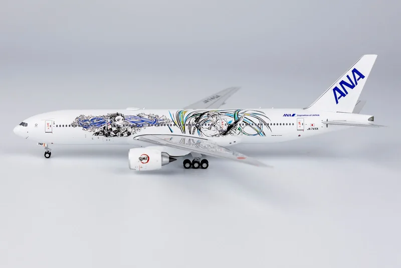All Nippon Airways (ANA) Boeing 777-200 JA745A 1:400 NG Models
