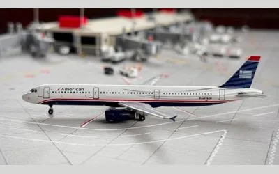 American Airlines Airbus A321 N578UW 1:400 Aeroclassics