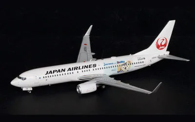 Japan Air Lines (JAL) Boeing 737-800 w/ Winglets JA318J 1:200 JC Wings