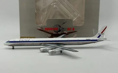 United Airlines Douglas DC-8-61 N8082U 1:200 Aeroclassics