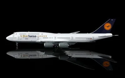 Lufthansa Boeing 747-8 D-ABYM 1:200 SQ Wings