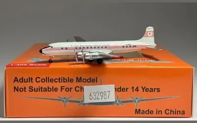 Turkish Airlines Douglas DC-7CF G-AWBI 1:400 Aeroclassics