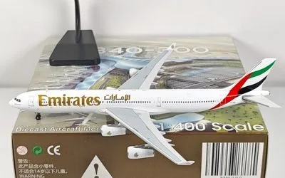 エミレーツ航空 エアバス A340-300 A6-ERS