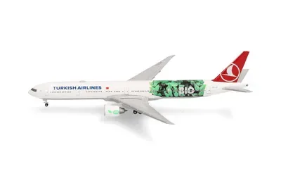 Turkish Airlines Boeing 777-300ER TC-LJH 1:500 Herpa