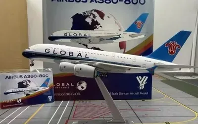 Global Airlines Airbus A380-800 9H-GLOBL 1:400 YY Model