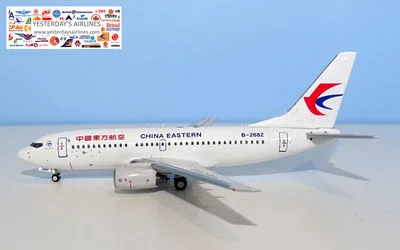 China Eastern Airlines Boeing 737-700 B-2682 1:400 Panda Model