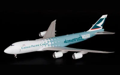 Cathay Pacific Cargo Boeing 747-8F B-LJA 1:200 JC Wings