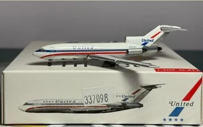 United Airlines Boeing 727-100 N7014U 1:400 Aeroclassics