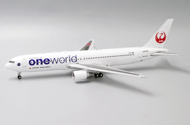 JAL ボーイング 767-200 JA8231 | 航空模型格納庫モデルハンガー