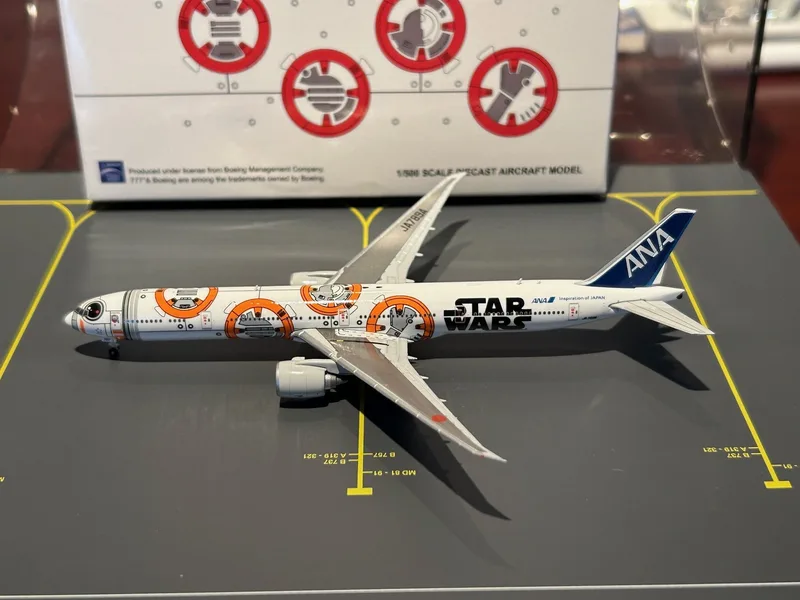 All Nippon Airways (ANA) Boeing 777-300ER JA789A 1:500 JC Wings