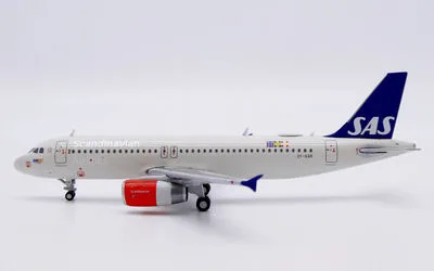 スカンジナビア航空 エアバス A320-200 OY-KAR