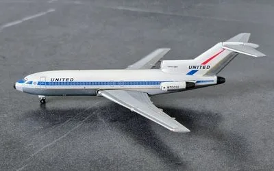 United Airlines Boeing 727-100 N7001U 1:400 Aeroclassics