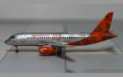 Aeroflot Sukhoi Superjet 100-95 RA-89009 1:500 Herpa