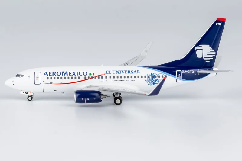 Aeromexico Boeing 737-700 w/ Winglets XA-CTG 1:400 NG Models