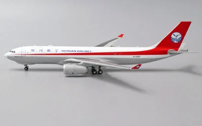 四川航空 エアバス A330-200F B-308P 画像1