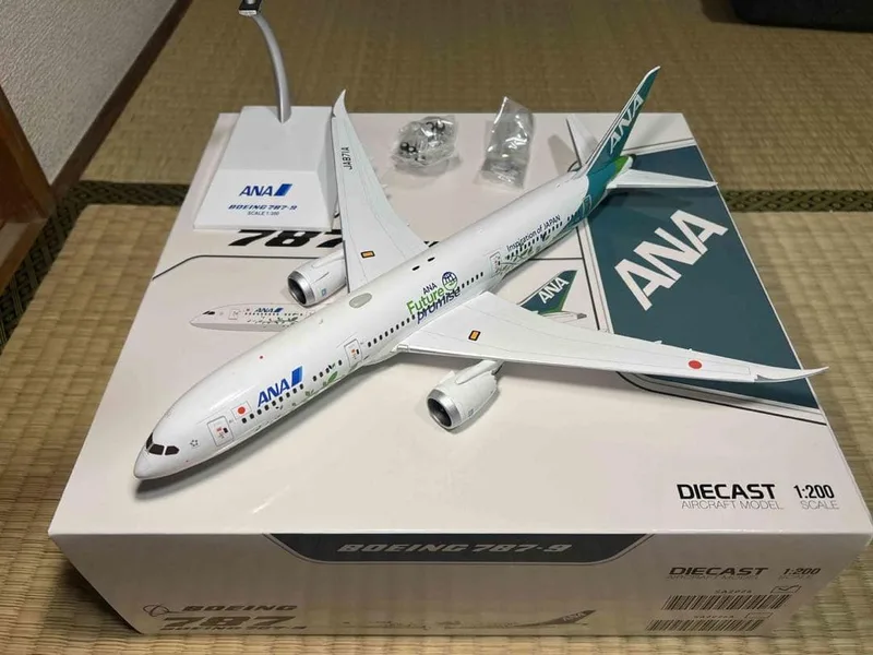 Japan Air Lines (JAL) Boeing 787-8 JA835J | 航空模型格納庫モデル