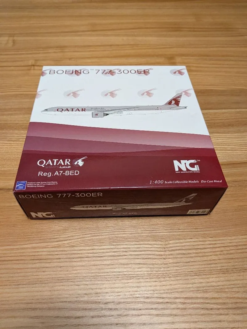 Qatar Airways Boeing 777-300ER A7-BED 1:400 NG Models