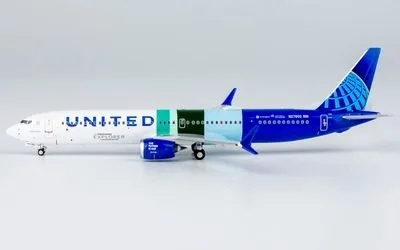 United Airlines Boeing 737 MAX 10 N27602 1:400 NG Models