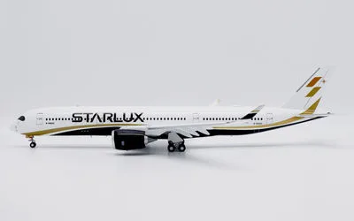 Starlux Airlines Airbus A350-900 B-58502 1:200 JC Wings